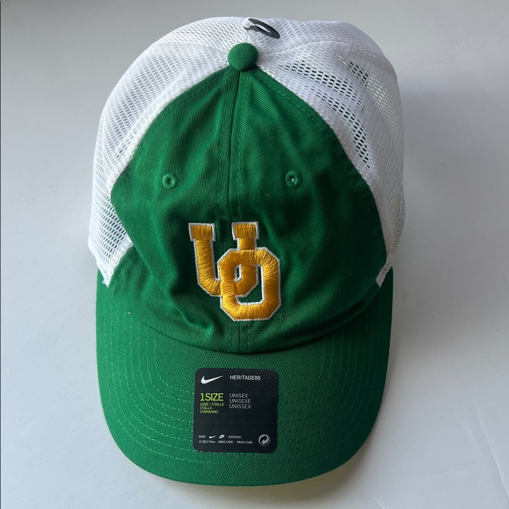 Nike Green and White Hat with Yellow‎ Emblem
